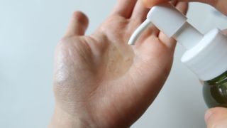 스킨큐어 산다화 순한 클렌징 동백 오일 200ml — 5점을 준 리뷰어가 2023년 4월 올린 사용 사진