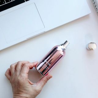 리엔케이 핑크 볼륨 래디언스 컬러크림 에디션 — 5점을 준 리뷰어가 2023년 11월 올린 사용 사진