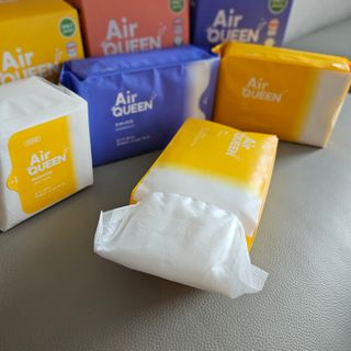 에어퀸 뉴브레스 유기농 생리대 4종 (팬티라이너 20P + 중형 10P + 대형 10P + 오버나이트 8P)_체험단 — 5점을 준 리뷰어가 2024년 5월 올린 사용 사진