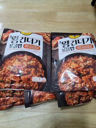 한성기업 무볼레 왕건더기 볶음밥 묵은지삼겹살 — 4점을 준 리뷰어가 2021년 10월 올린 사용 사진