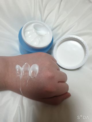 Dr.느루벗 느루벗 모이스쳐 24 크림 — 4점을 준 리뷰어가 2021년 3월 올린 사용 사진
