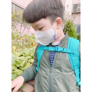 [숨그림]  덴탈마스크 짱구 우리아이 그리고 내가 쓰는 믿을수있는 케릭터 마스크  16종 — 5점을 준 리뷰어가 2021년 10월 올린 사용 사진
