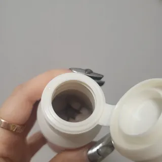 닥터피엔티 [Dr.PNT] 하루 2알로 건강한 다이어트! 한겨울에도 체지방만 쏙~ 슬림핏 다이어트 — 5점을 준 리뷰어가 2023년 3월 올린 사용 사진