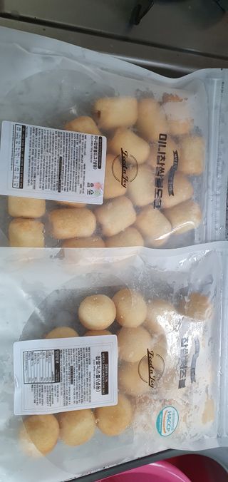 Dog&Ball 독앤볼 [Dog&Ball] 미니찹쌀볼도그 찹쌀치즈볼 — 5점을 준 리뷰어가 2021년 8월 올린 사용 사진