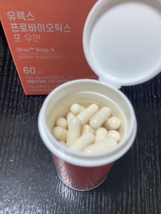 [바이탈스푼] 여성 질 유산균, 유렉스프로바이오틱스 포 우먼 (60캡슐) — 5점을 준 리뷰어가 2022년 7월 올린 사용 사진
