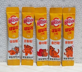 광동생활건강 프리 [광동] VB와 VC를 함유한 멀티 비타민 비타 500 데일리 스틱 180포 — 5점을 준 리뷰어가 2022년 5월 올린 사용 사진