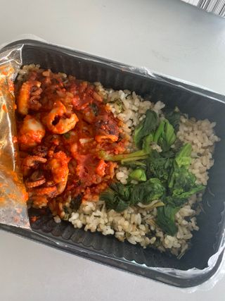 직탁 식단관리 3종 도시락(꼬막 듬뿍 곤드레비빔밥, 알리오올리오 불고기오믈렛, 매콤쭈꾸미 시래기유채밥) — 5점을 준 리뷰어가 2022년 6월 올린 사용 사진