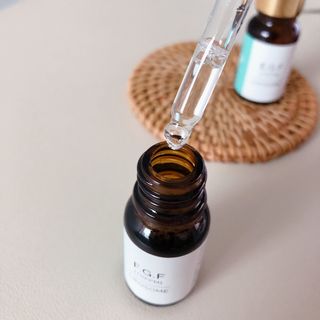 랑팡 EGF+FGF 10ppm 리포좀 앰플 원액 10ml — 3점을 준 리뷰어가 2021년 9월 올린 사용 사진