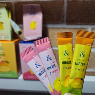 비타앤C 레몬맛, 망고맛 — 5점을 준 리뷰어가 2021년 4월 올린 사용 사진