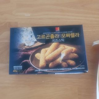 디케이식품(주) 고르곤졸라&모짜렐라 치즈스틱 400g — 5점을 준 리뷰어가 2023년 3월 올린 사용 사진