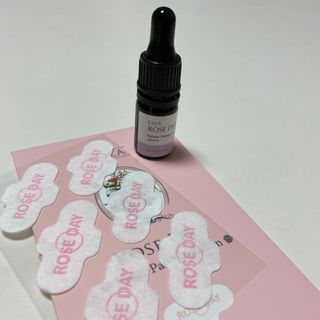 라라로즈데이 시즌2 천연 아로마오일 Y존 케어 속옷향수 이너퍼퓸 5ml  여성의 자존감을 UP시키자 — 5점을 준 리뷰어가 2021년 9월 올린 사용 사진