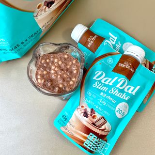달달슬림쉐이크 [블로그]달달슬림 맛있는 단백질 쉐이크 파우치 다이어트 식사대용 프로틴 파우더 보충제 — 5점을 준 리뷰어가 2025년 10월 올린 사용 사진