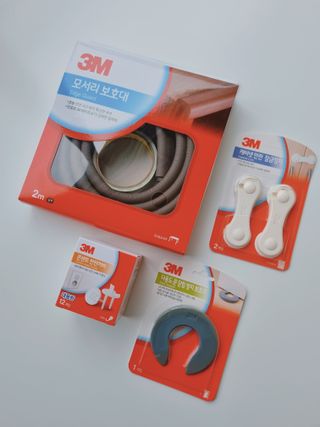 3M 유아안전 4종세트-전기소켓커버 + 모서리보호대 + 서랍안전잠금장치 + 문닫힘보호대 — 5점을 준 리뷰어가 2024년 5월 올린 사용 사진