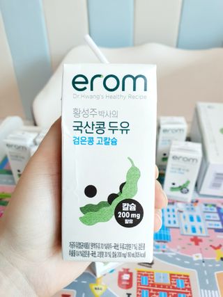 이롬 erom 황성주박사의 국산콩 두유 검은콩 고칼슘 — 5점을 준 리뷰어가 2020년 12월 올린 사용 사진