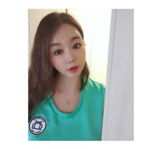[스테이피플] SILKY SLEEVELESS LOGO TOP — 5점을 준 리뷰어가 2022년 6월 올린 사용 사진