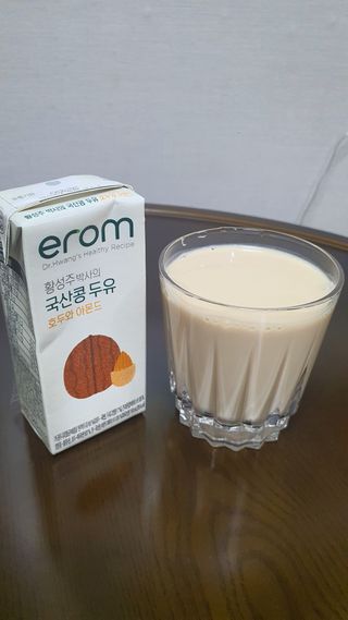 이롬 erom 황성주박사의 국산콩 두유 호두와 아몬드 — 5점을 준 리뷰어가 2020년 12월 올린 사용 사진