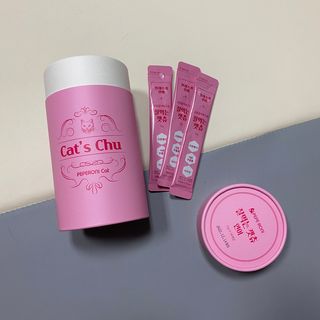 페페로니 잘 먹는 캣츄 - 알래스카 연어 24개입 — 5점을 준 리뷰어가 2021년 9월 올린 사용 사진