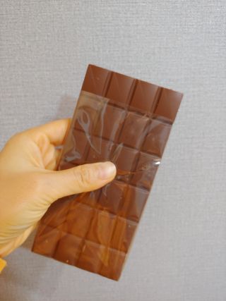 당류2g 자일리톨로 단맛을낸 슈카 퓨어비건 무설탕초콜릿 Xucker vegan 2개입 — 5점을 준 리뷰어가 2021년 4월 올린 사용 사진