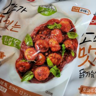 굽네몰 [굽네] 소스가 맛있는 닭가슴살 한입 볼 2종 8팩 — 5점을 준 리뷰어가 2021년 3월 올린 사용 사진