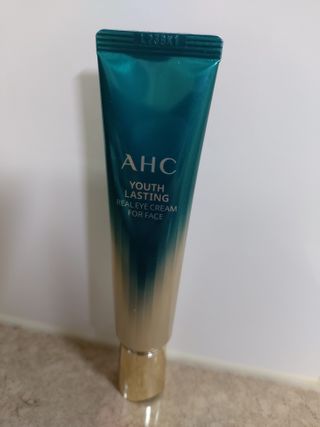[NEW 탄력유턴 아이크림] AHC 유스 래스팅 리얼 아이크림 포 페이스 — 5점을 준 리뷰어가 2021년 1월 올린 사용 사진