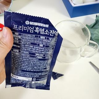 참앤들황토농원 국내산 흑염소를 정성스럽게 담은, 프리미엄 흑염소 진액 70ml x 30포 1박스 — 5점을 준 리뷰어가 2023년 1월 올린 사용 사진