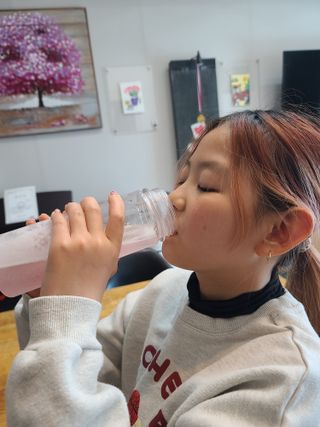 [음료수 대신 가능!]  빠르게 흡수되는 아임오 타먹는 콜라겐 1박스 — 5점을 준 리뷰어가 2023년 3월 올린 사용 사진