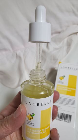 랑벨 비타 에너지 잡티 앰플 50ml 고농축 비타민, 저자극, 수분 촉촉, 미백 앰플 — 5점을 준 리뷰어가 2022년 4월 올린 사용 사진