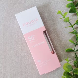 [후르디아] 모공블러 비건 선 프라이머 — 5점을 준 리뷰어가 2022년 6월 올린 사용 사진