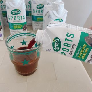 셀렉스스포츠 셀렉스 스포츠 드링크 초콜릿 _ 330ml x 12팩 — 5점을 준 리뷰어가 2021년 12월 올린 사용 사진