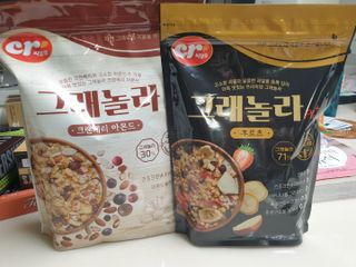 씨알푸드 씨알로 그래놀라 2종 후르츠+크랜베리 아몬드 — 5점을 준 리뷰어가 2022년 7월 올린 사용 사진