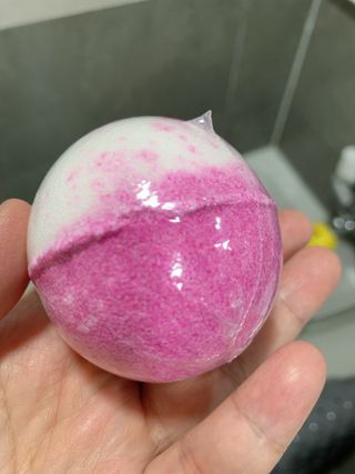 버블데이 배쓰밤 거품입욕제 버블바 6종 — 4.5점을 준 리뷰어가 2021년 8월 올린 사용 사진