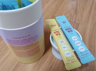 페페로니 잘 먹는 캣츄 - 무항생제 닭고기 12개 + 원양선 참치 12개 — 5점을 준 리뷰어가 2021년 8월 올린 사용 사진