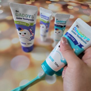 닥터데디스 안심불소 튼튼치약(청포도, 민트 중 택 1) 60g + 여행용 미니 치약 15g — 5점을 준 리뷰어가 2022년 8월 올린 사용 사진