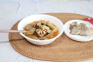 소담스퀘어 상암 궁중해물탕조씨집 백년가게 조씨집 팔뚝탕1인분550g — 5점을 준 리뷰어가 2022년 12월 올린 사용 사진