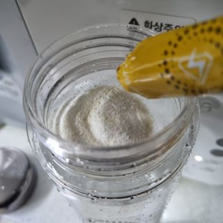 주식회사 씨크릿비에프랩 마시는 아미노산 아미토리 열대과일맛 14포 [1포, 5g / 보틀증정] — 5점을 준 리뷰어가 2022년 12월 올린 사용 사진