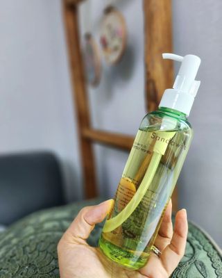 스킨큐어 산다화 순한 클렌징 동백 오일 200ml — 4.5점을 준 리뷰어가 2023년 8월 올린 사용 사진
