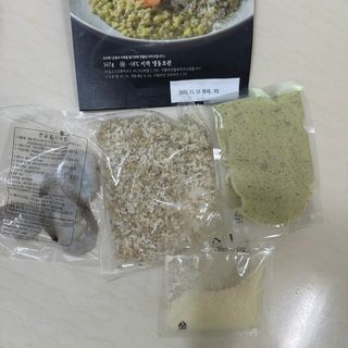 프레시지 [구매평]최현석의 쵸이닷 바질 고르곤졸라 리조또 (냉동) — 5점을 준 리뷰어가 2025년 5월 올린 사용 사진