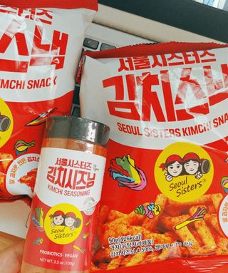 [서울시스터즈] 김치시즈닝 국내 최초 뿌려먹는 김치파우더 100g 1개+ 신제품 김치스낵 90g 2개 — 5점을 준 리뷰어가 2021년 8월 올린 사용 사진