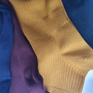 [사이즈가 있는 양말 필로이] 남/여 골지 발목 양말 4족 세트 남【S, M, L, XL】여【S, M, L】_컬러 랜덤 — 4점을 준 리뷰어가 2022년 6월 올린 사용 사진