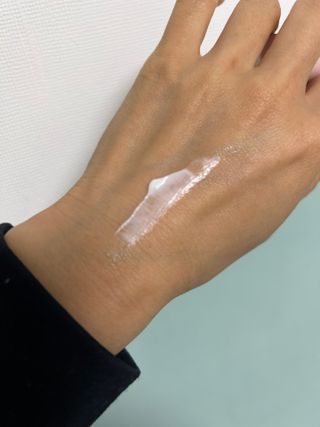 러브모아 향수 고체향수 승무원 고체향수 바르는 향수 니치향수 도손 우드세이지 앤 씨솔트 — 3.5점을 준 리뷰어가 2023년 1월 올린 사용 사진