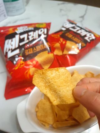 롯데제과 에어베이크드 쎈그레인 — 5점을 준 리뷰어가 2021년 6월 올린 사용 사진