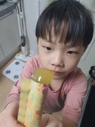 다나음 셀렌에 빠진 아연면역젤리 열대과일맛+사과맛 — 4.5점을 준 리뷰어가 2023년 1월 올린 사용 사진