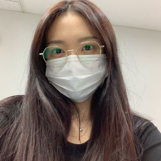 뷰맵  풀티타늄 초경량 9g 모던 판토 YOURS VM1024 SLV — 5점을 준 리뷰어가 2021년 9월 올린 사용 사진