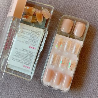 데싱디바 매직프레스 레귤러 스퀘어_6종 중 택 1 — 5점을 준 리뷰어가 2021년 9월 올린 사용 사진