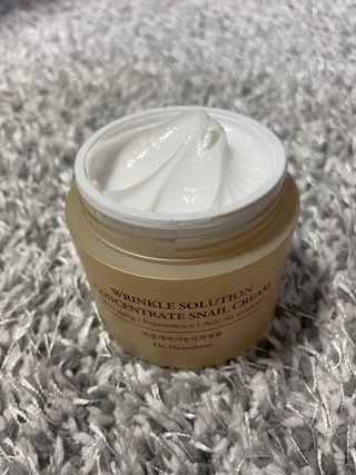 Dr.느루벗 느루벗 링클 솔루션 콘센트레이트 스네일 탄력 달팽이 크림 80g — 5점을 준 리뷰어가 2021년 2월 올린 사용 사진