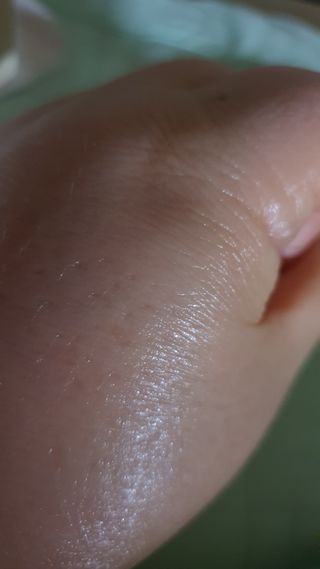 올리브 오일 스킨케어 컴퍼니 [OOSC] 순한 베이비 퓨어 수딩밤 오리지널 60g — 5점을 준 리뷰어가 2021년 5월 올린 사용 사진