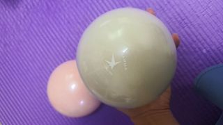 트라택 쿠셔닝 웨이트볼 0.5kg + 1kg SET — 4점을 준 리뷰어가 2022년 6월 올린 사용 사진
