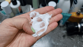 [닥터문] 프리미엄 알로에베라 선크림 500ml — 5점을 준 리뷰어가 2022년 7월 올린 사용 사진
