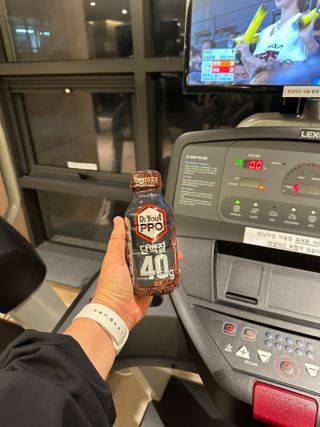 닥터유 프로 단백질 드링크 40g 초코 닥터유 프로 단백질드링크 40g 초코 — 5점을 준 리뷰어가 2024년 9월 올린 사용 사진