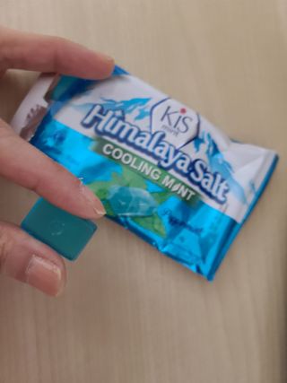 마요라 히말라야 솔트 캔디 2종-페퍼민트 맛, 라임민트 맛 — 5점을 준 리뷰어가 2023년 1월 올린 사용 사진